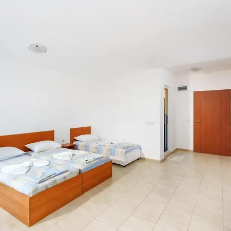 Park 2 Hotel 3*